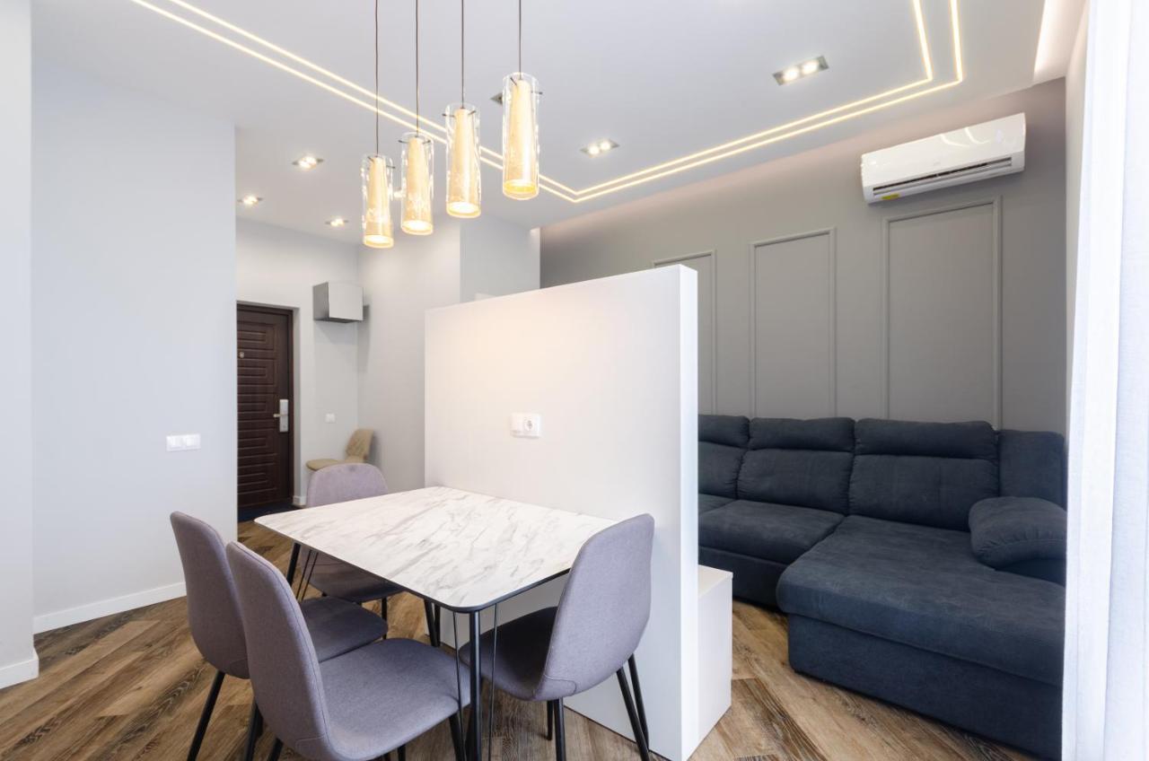 Petrovdom Ж38 In Luxury Apartments At 68 Zhylyanska Street,38 Perlyna Киев Экстерьер фото